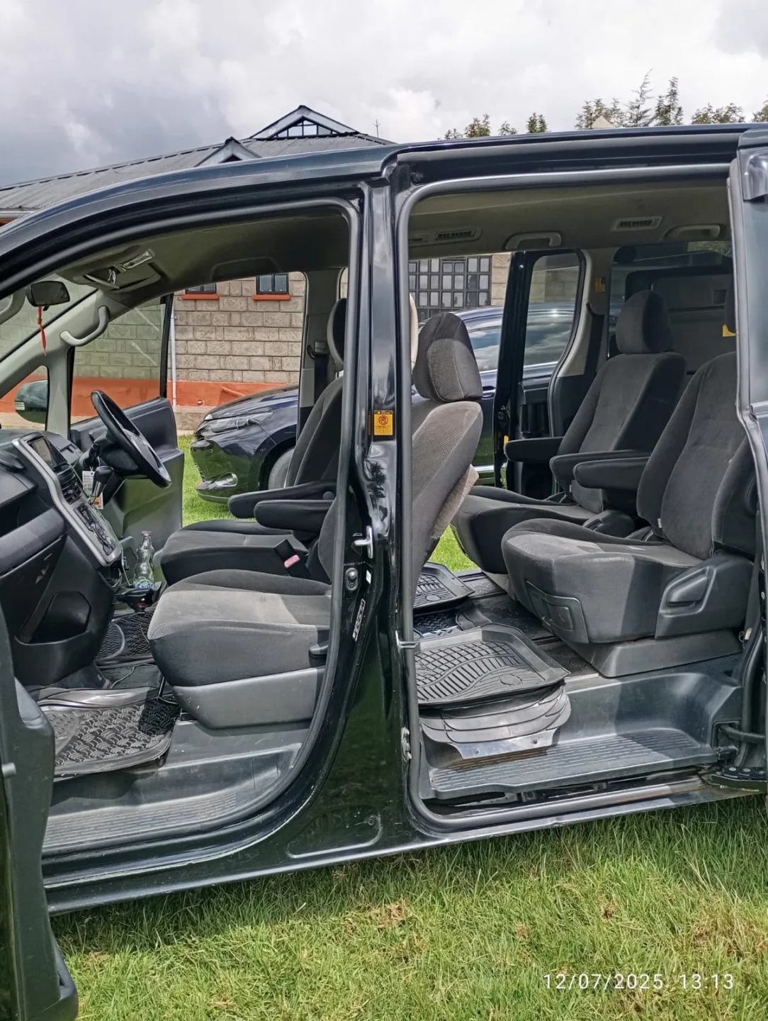 Toyota Voxy - Kasarani gallery photo